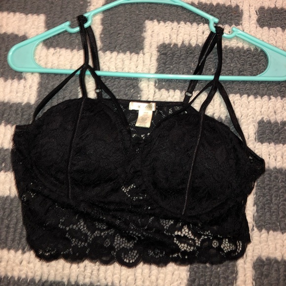 black lace top - Picture 1 of 1